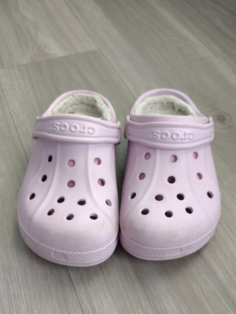 CROCS Kids Fuzzy-Lined Clogs in Light Pink